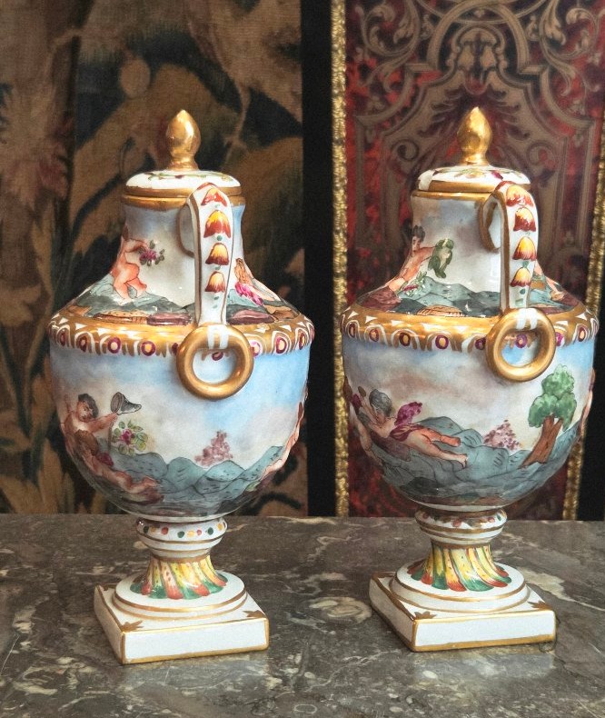 Paire de vases couverts Capodimonte  époque XIXe siècle -photo-4