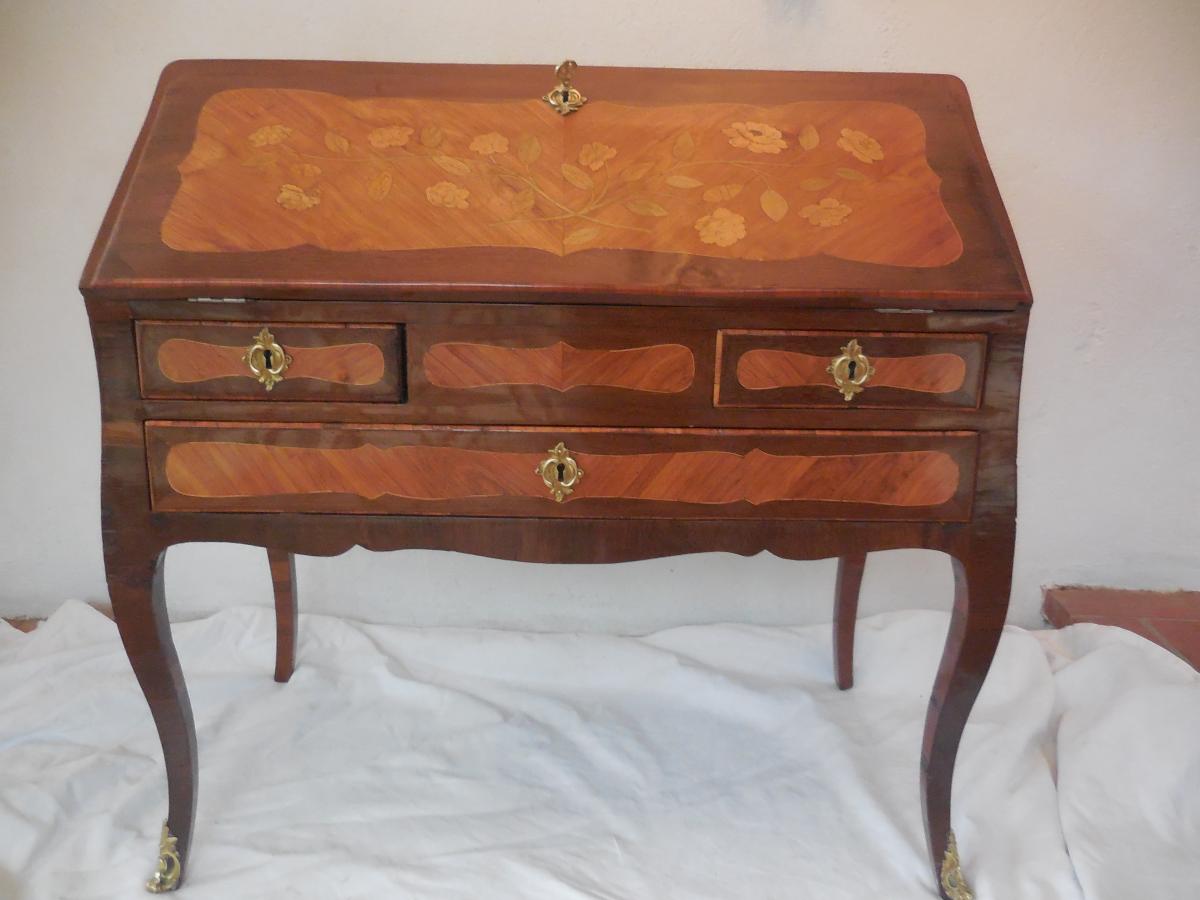 Bureau  Louis XV Estampillé Lapie et JME(me 1762)  XVIIIem 