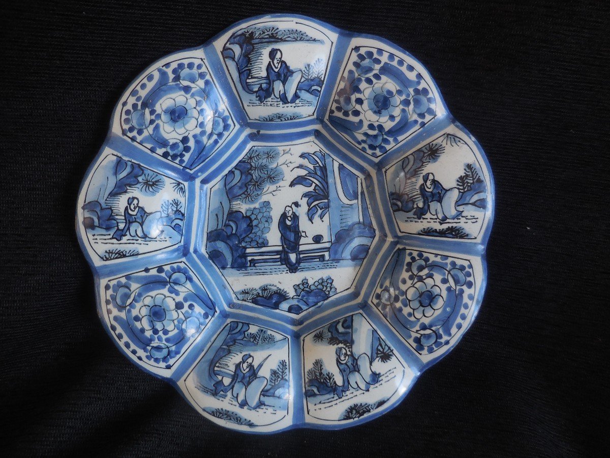Polylobed Delft Faience Dish Chinese Decor XVII E