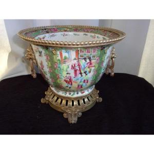 Large Canton Porcelain Cup Bronze Frame Nineteenth Time