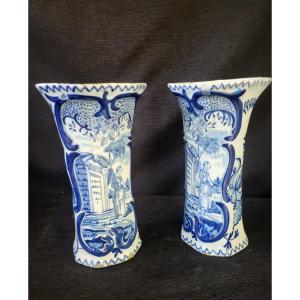 Paire de vases Faience Delft LKP ep XVIII e