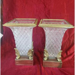 Paire de vases en cristal taillé  et bronze doré Restauration  époque XIXe siècle 