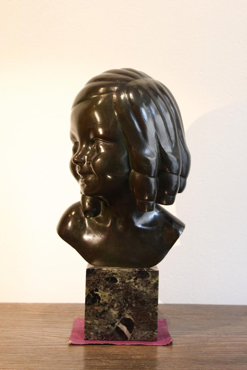  Buste de fillette en bronze