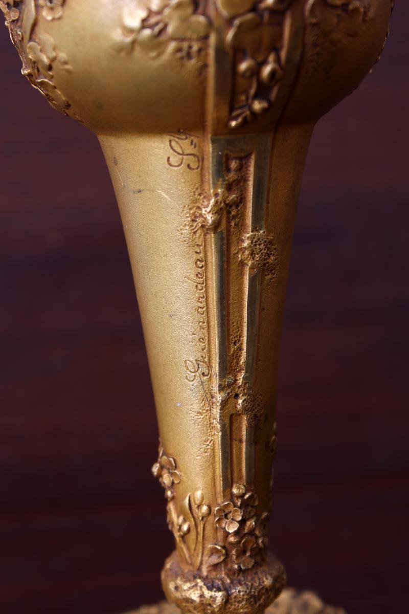 Petit Vase en Bronze doré-photo-1