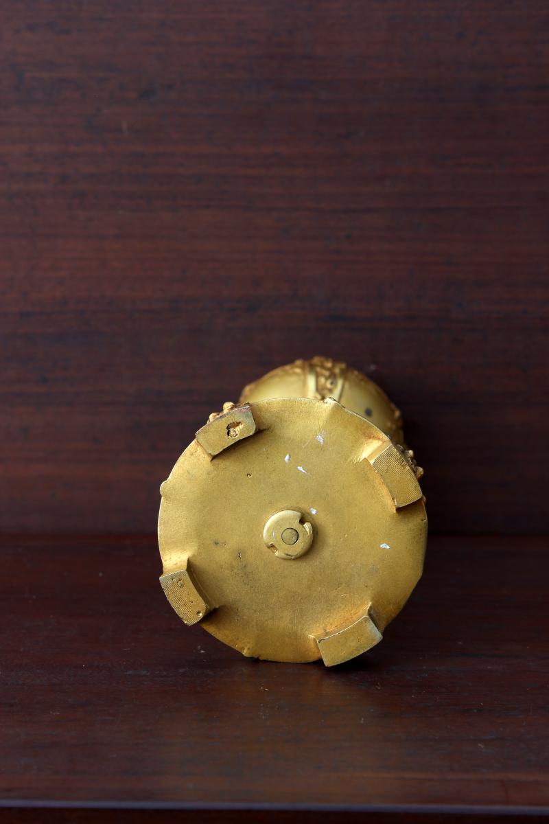 Small Golden Bronze Vase-photo-5