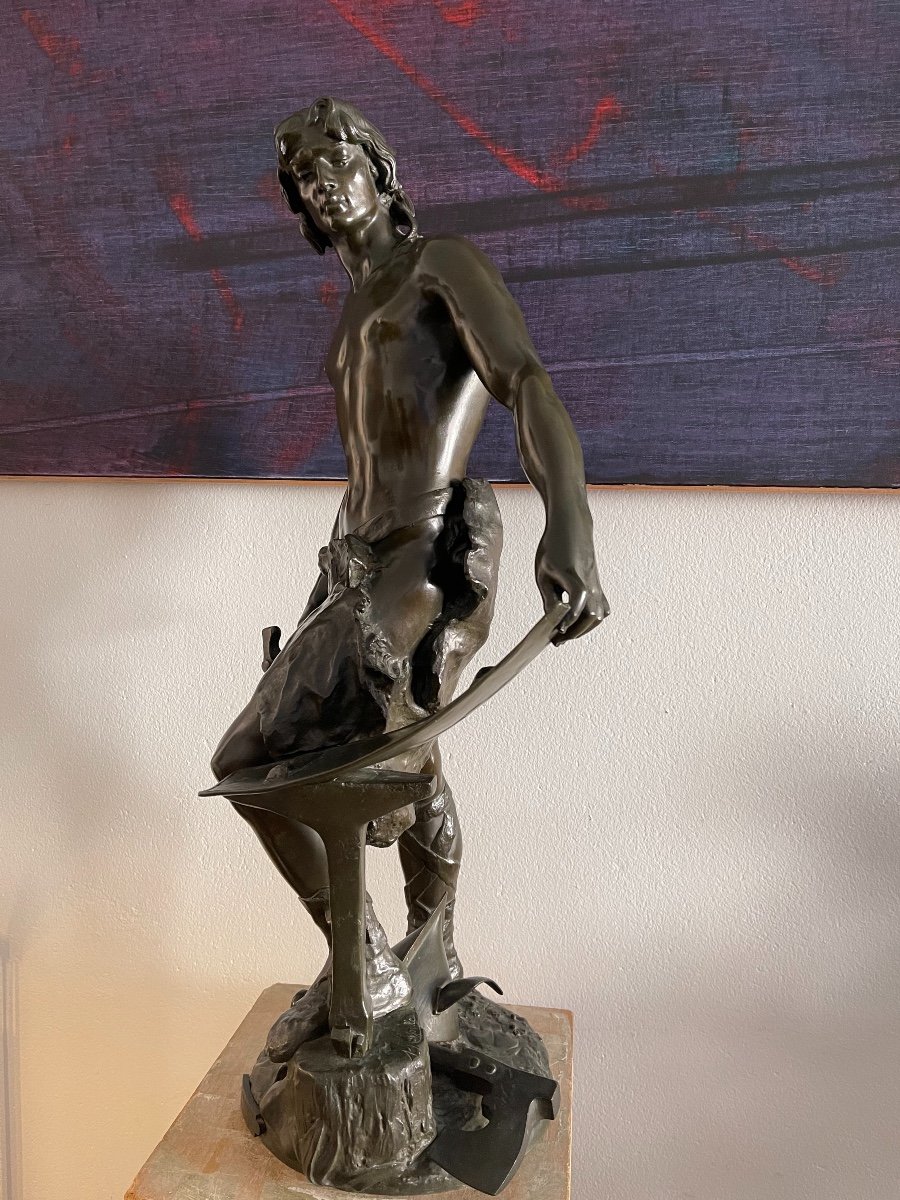 Bronze Sculpture " Guerrier Gaulois Forgeant Ses Armes"-photo-3