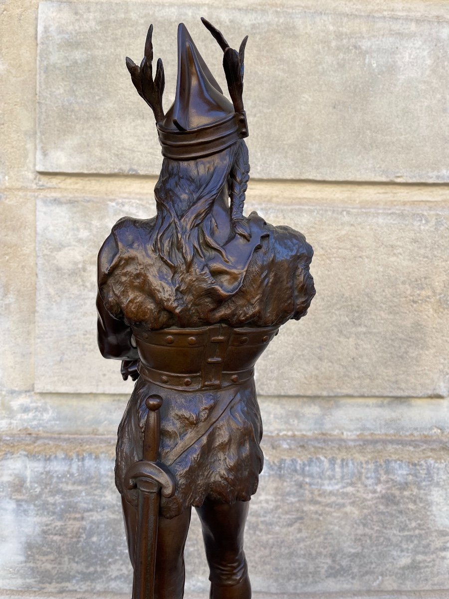 Sculpture en bronze "Vercingetorix" par Debut-photo-4