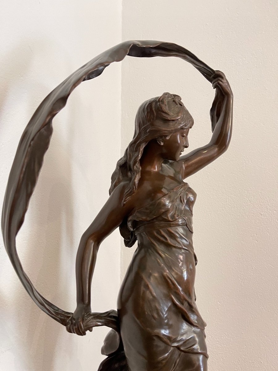 Sculpture en bronze " La brise " de Auguste Moreau-photo-2