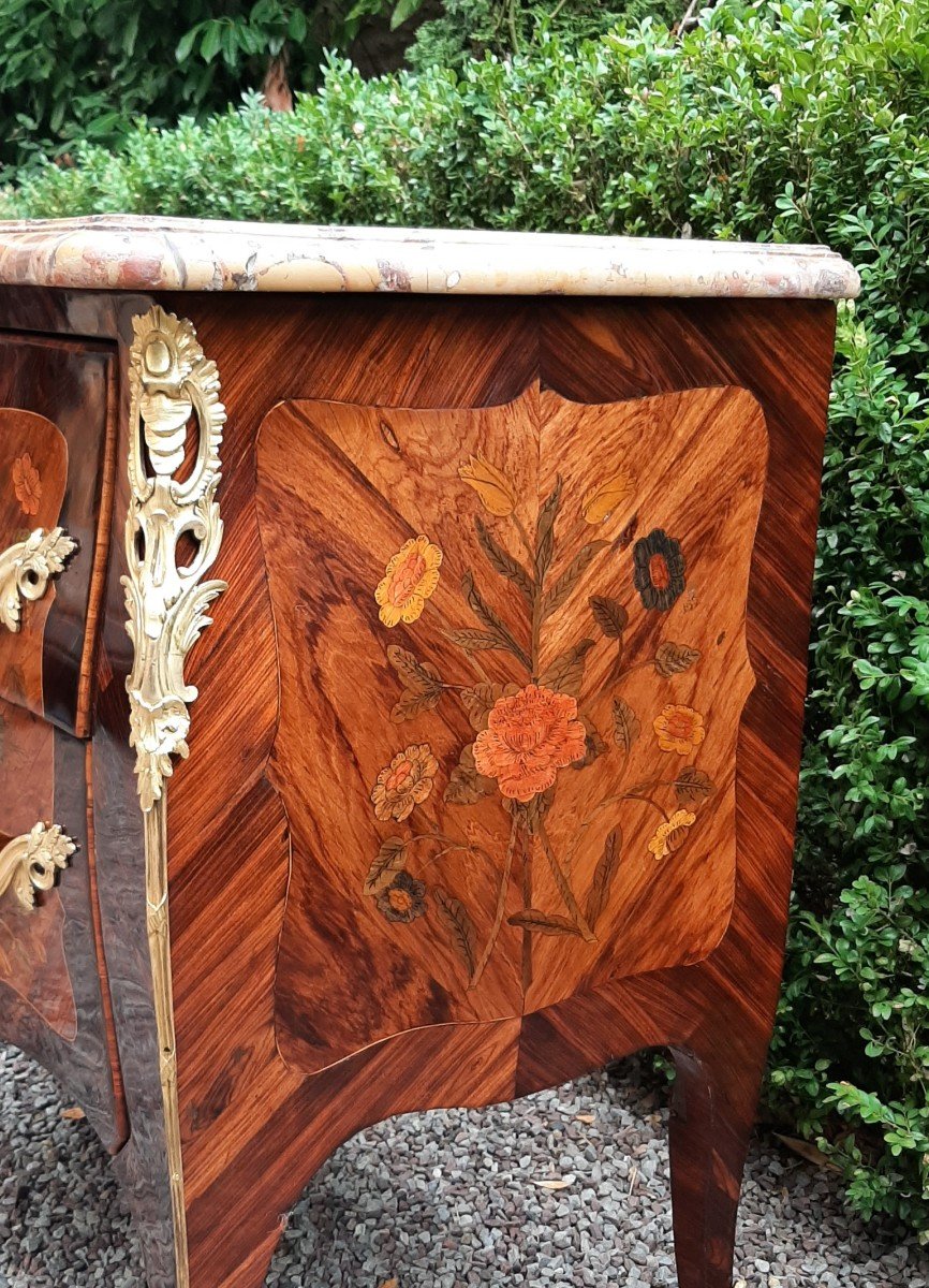 COMMODE SAUTEUSE -photo-2