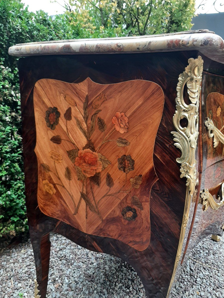COMMODE SAUTEUSE -photo-3