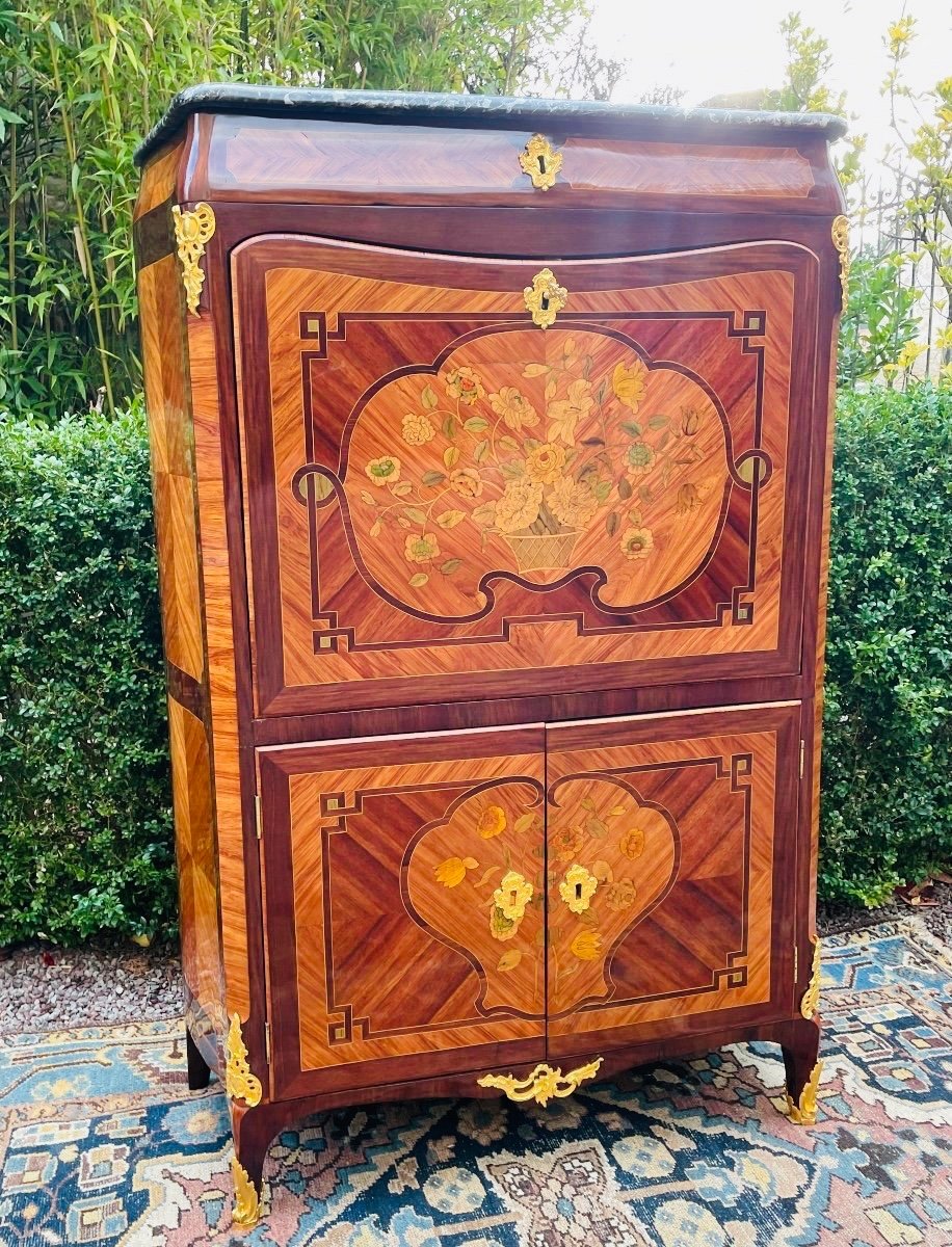 Secretaire à Décors louis XV estampillé BIRCKLE 