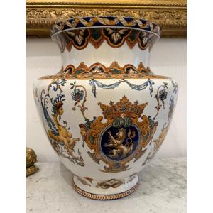 FAIENCE. DE GIEN CACHE POT