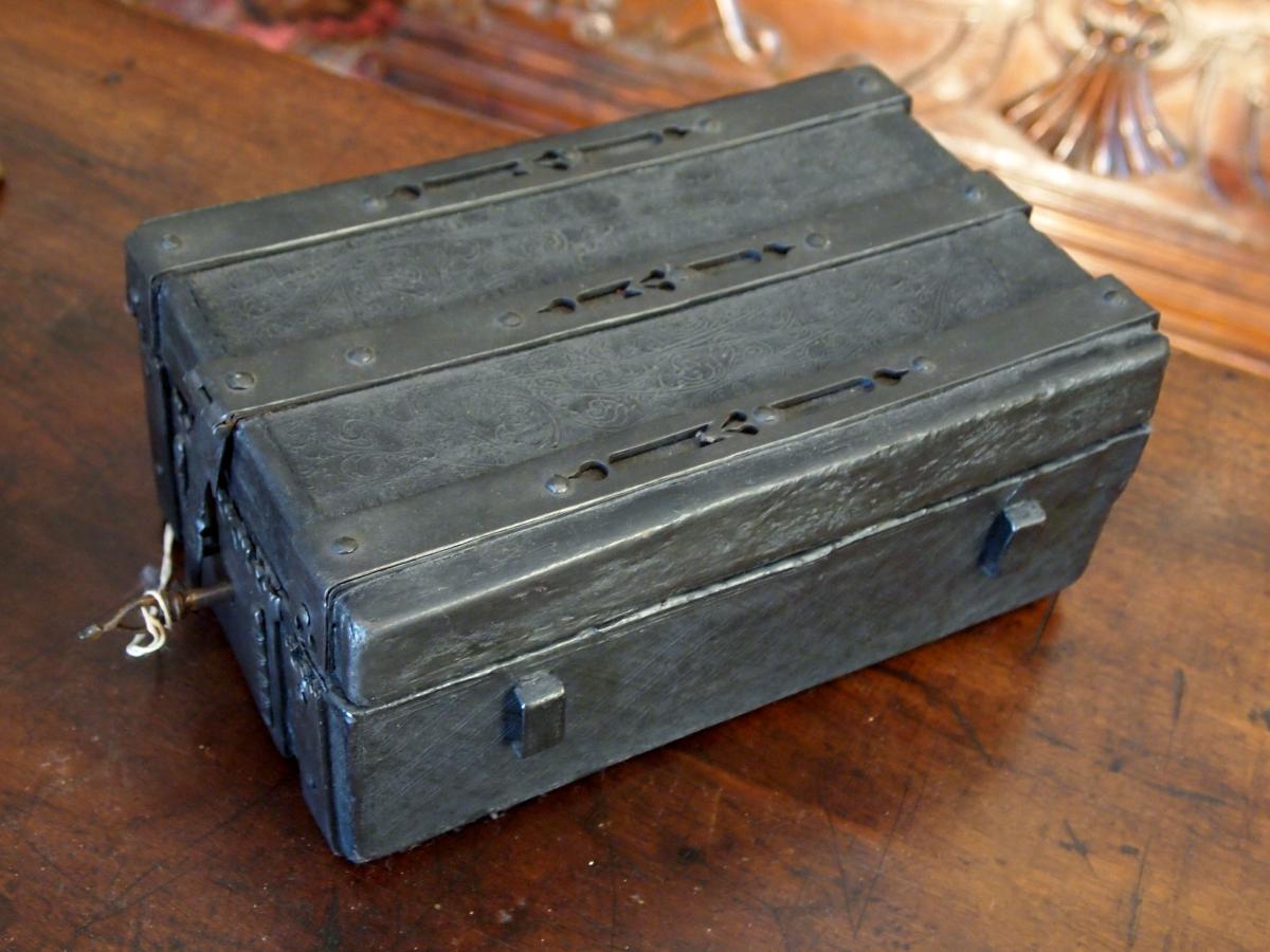 Messenger Box, 17th Century