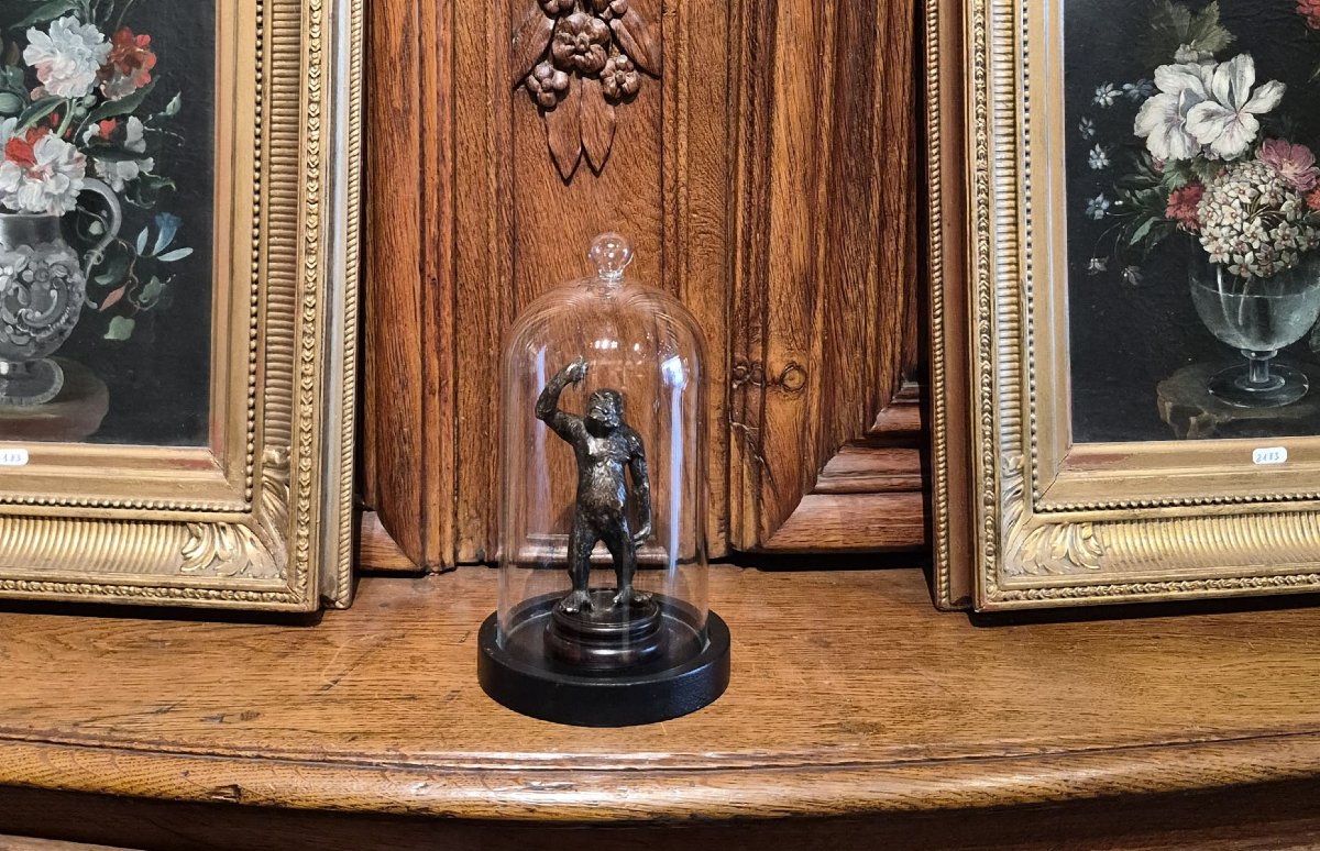 A Small 19th-century Bronze Gorilla -photo-1