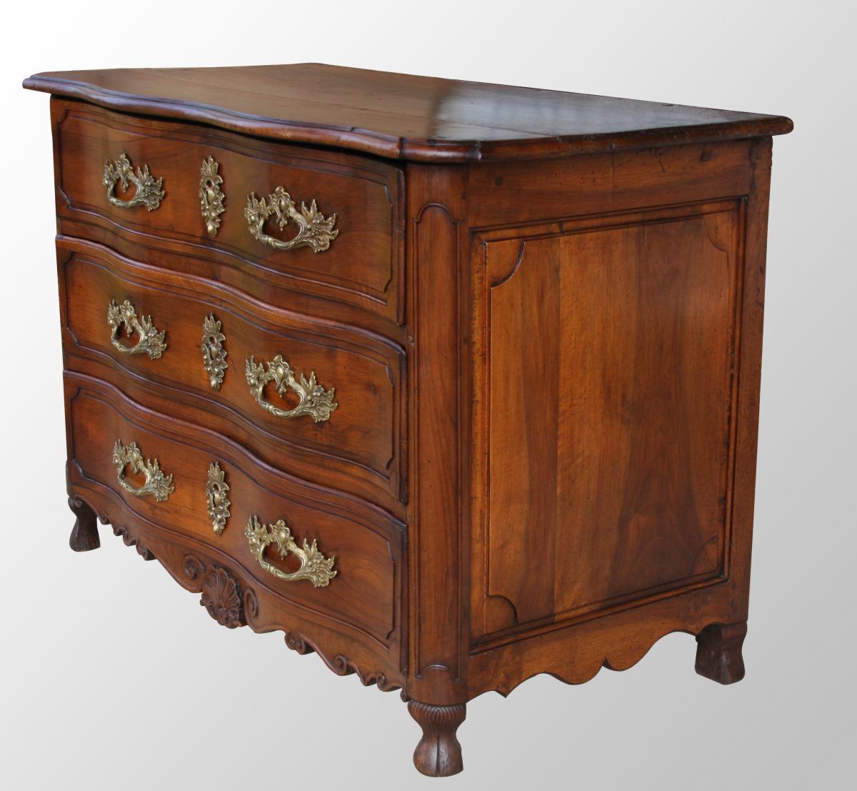  Beautiful Walnut Chest Of Drawers, 18th Century, France