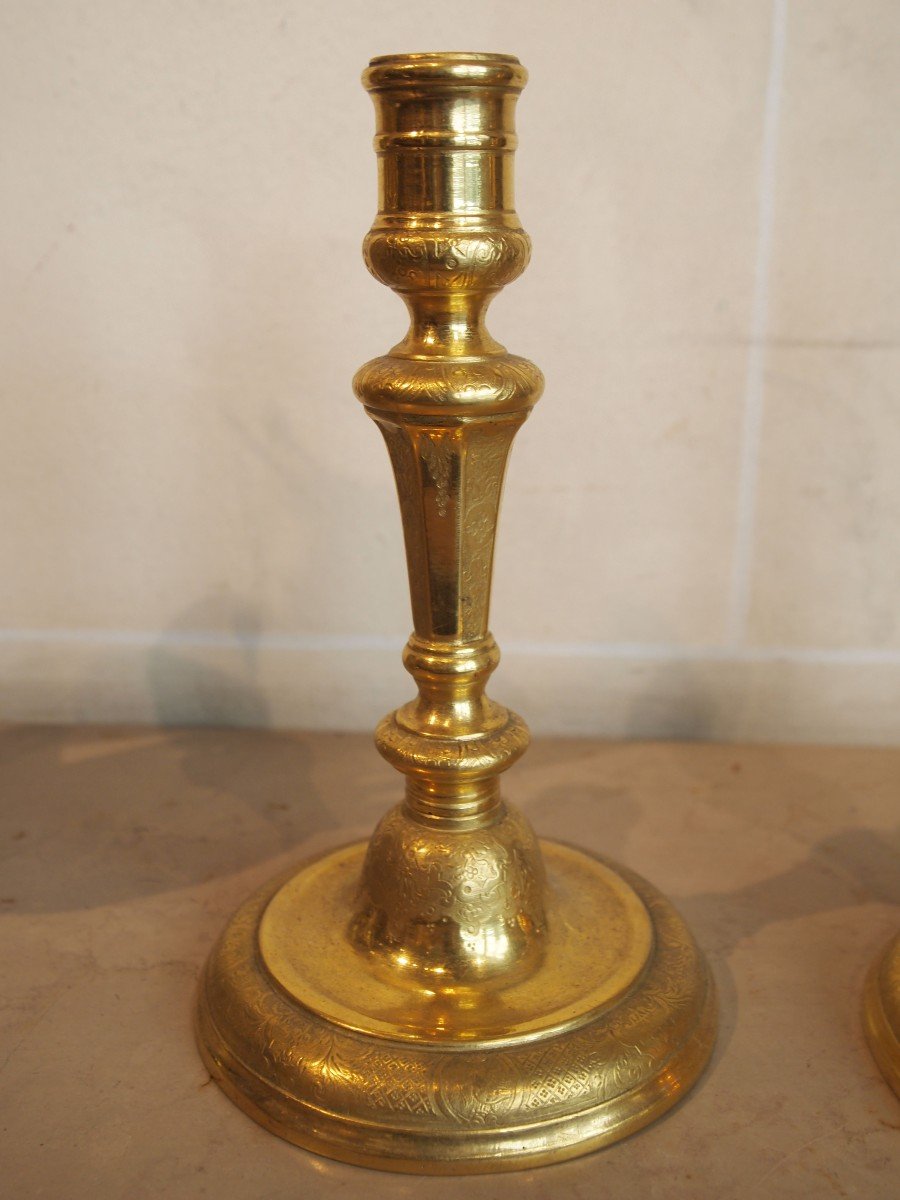 A Pair Of Gilt Bronze Candlesticks, Louis XIV Period-photo-2