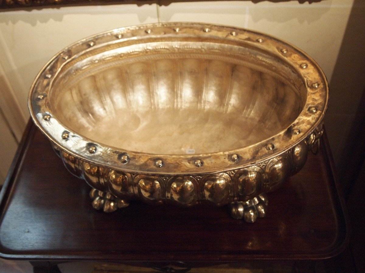 Large Oval Cooler In Plated E18th Century -photo-1