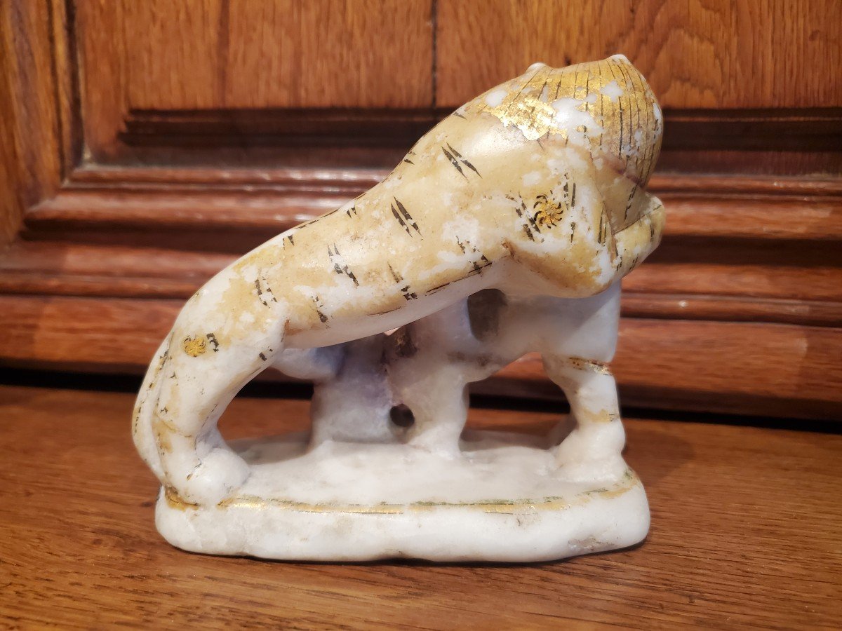 Alabaster Statuette, Tiger Attacking A Man Late 17th-photo-3