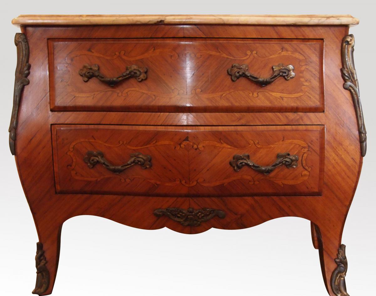 Commode Miniature