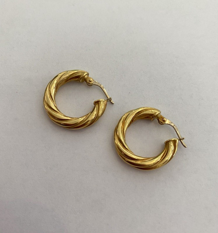 Pair Of 18-carat Gold Hoop Earrings-photo-2