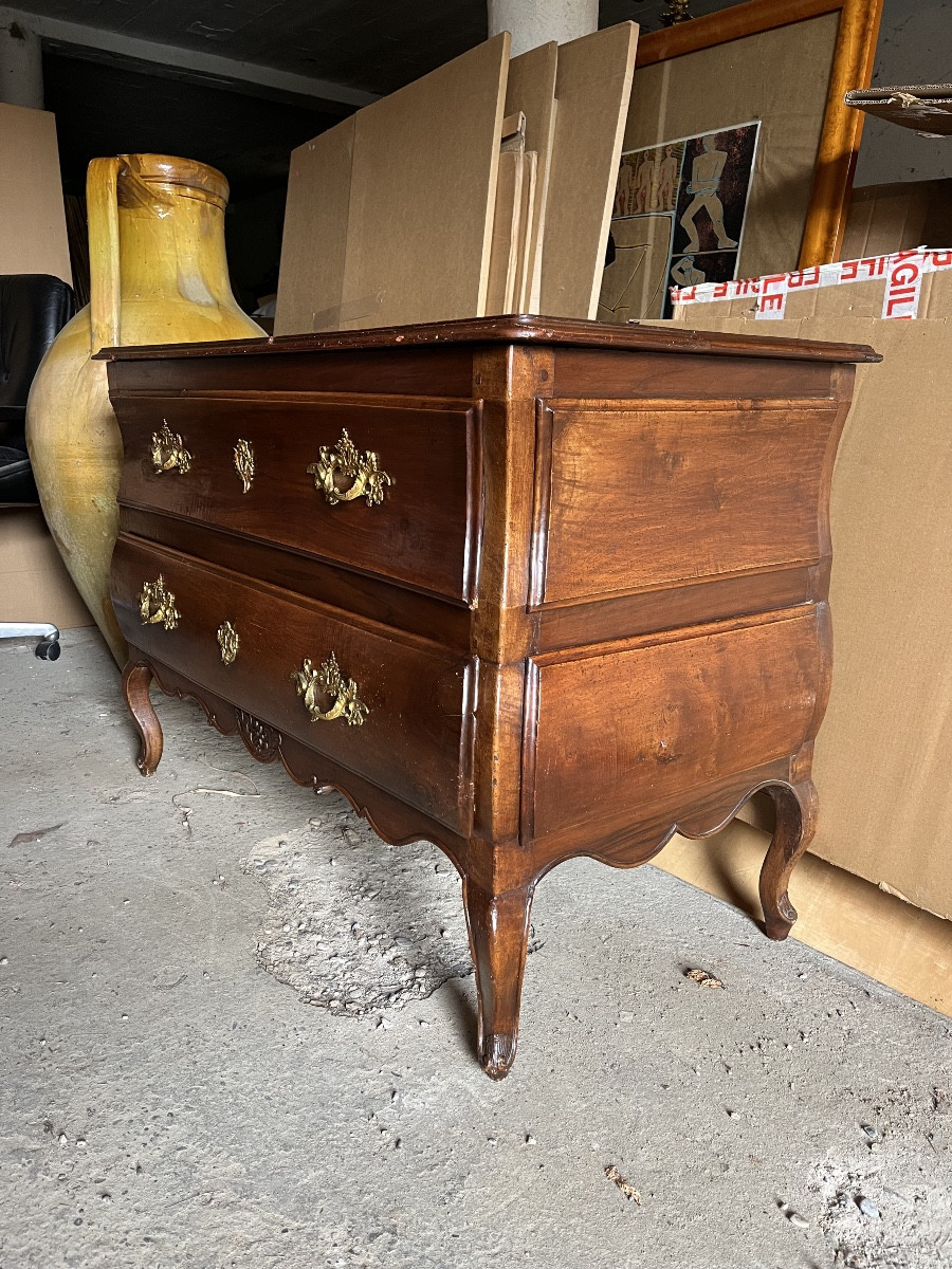 18th Century Castres Chest Of Drawers 