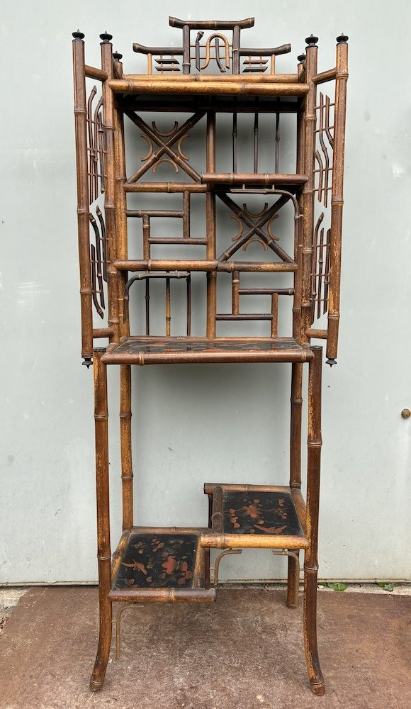 Etagère en bambou et plateaux laques à décor Asiatique-photo-3