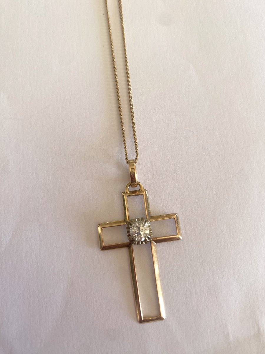Collier en Or 18 Carats avec Pendentif Croix Sertie d’un Diamant-photo-2