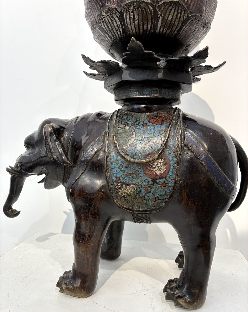Important okimono en bronze et émaux champlevés – Samantabhadra sur éléphant – 64 cm-photo-4