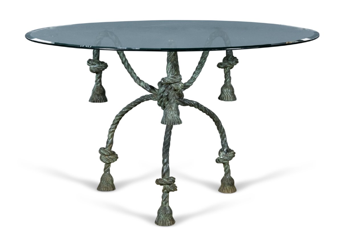 Table ronde piètement en bronze patiné vert et verre – XXème siècle