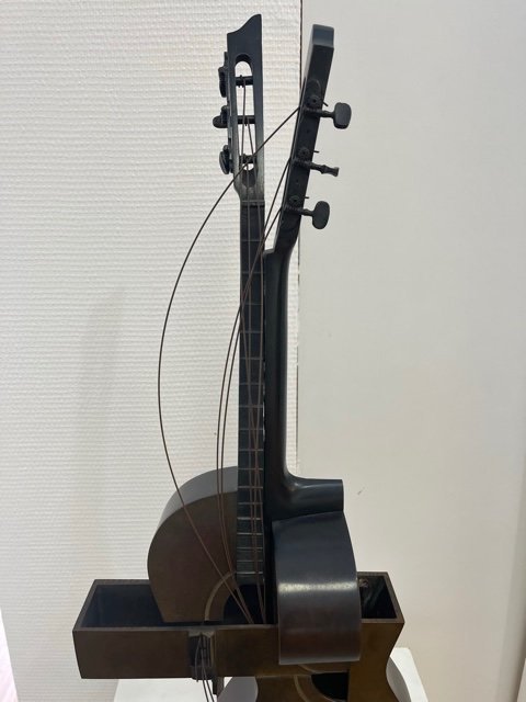 Arman Fernandez (1928–2005) - Abacale Guitar-photo-1