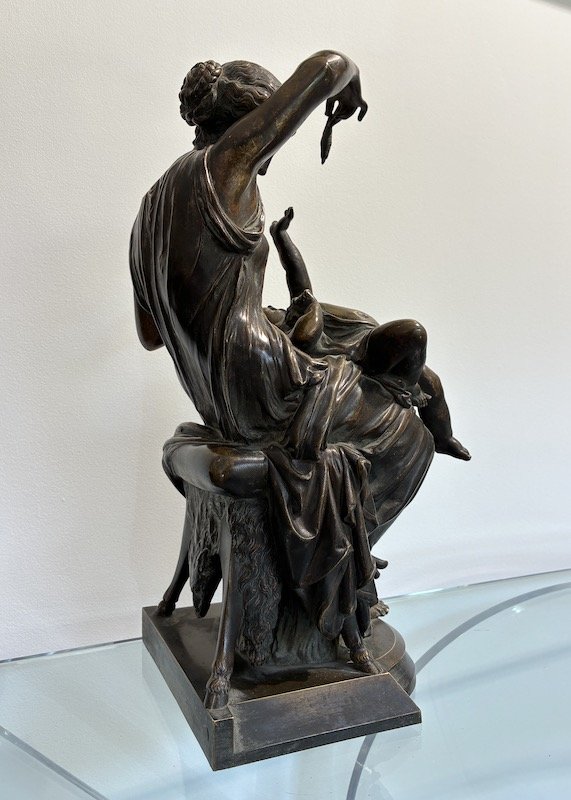 Groupe sculpté ancien "Femme à l'enfant" –  bronze-photo-2