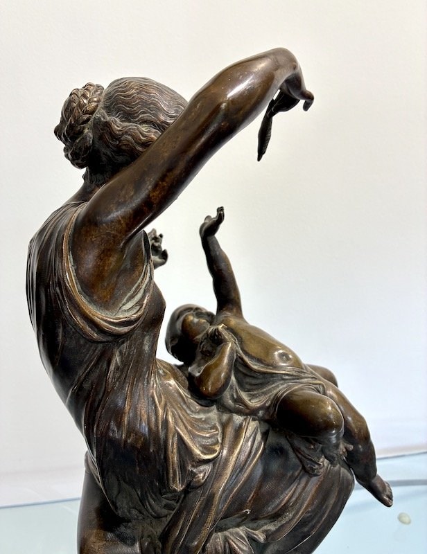 Groupe sculpté ancien "Femme à l'enfant" –  bronze-photo-4