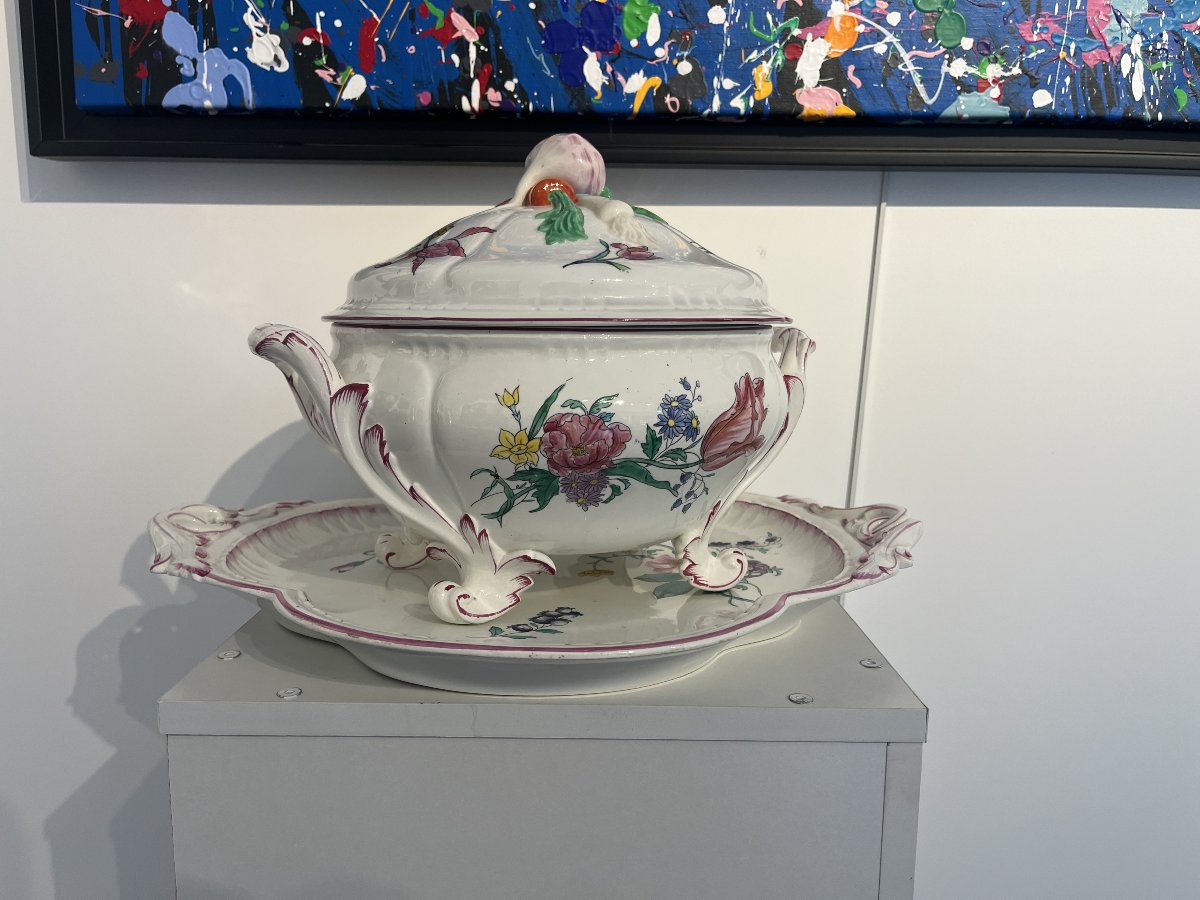 Antique "vieillard Bordeaux" Soup Tureen With Its Tray – Floral Design-photo-1