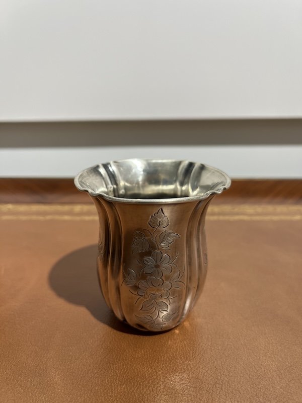 Antique, Curved Solid Silver Goblet – Floral Design-photo-3