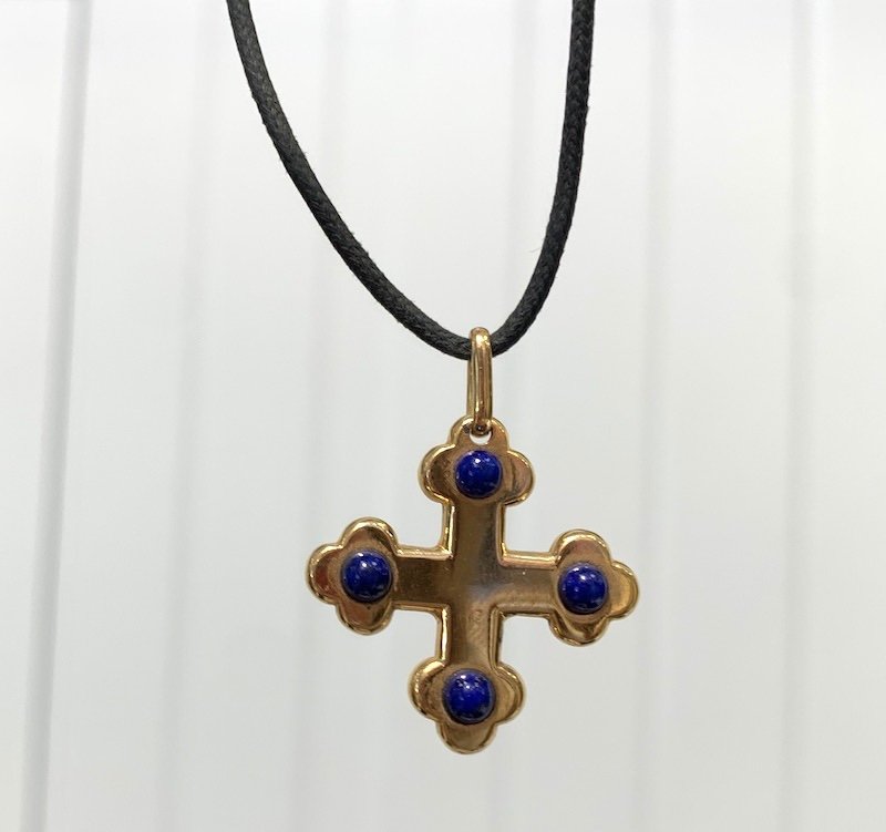 Necklace With Yellow Gold Cross Pendant And Lapis Lazuli