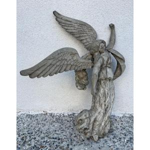 Sculpture Of A Winged Angel In Carved Wood - 18thᵉ Century