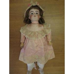 Porcelain-headed Doll: Armand Marseille