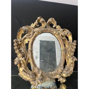 Petit miroir d’entrée en bois dorée XVIIIéme