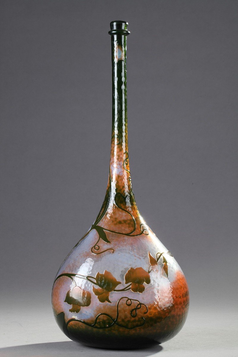 Vase-bouteille aux Pois de senteur - Daum