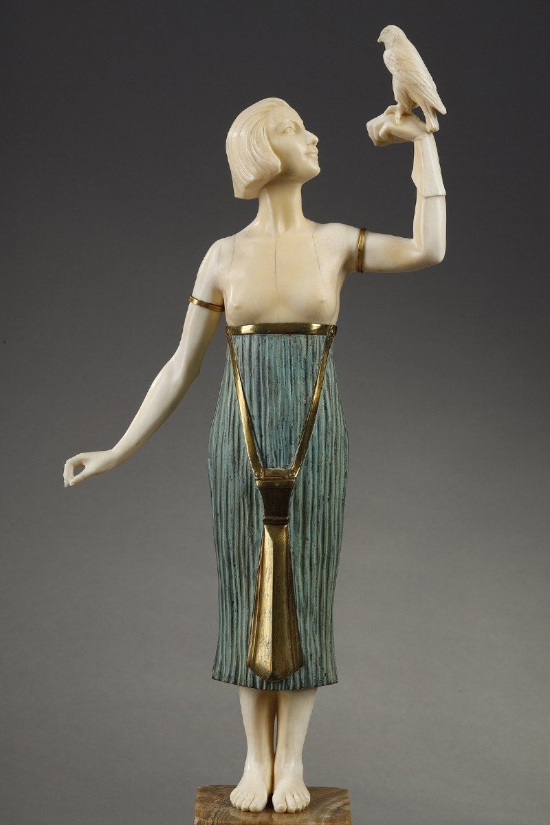 Horus - Helene Maynard White (born 1870)-photo-2