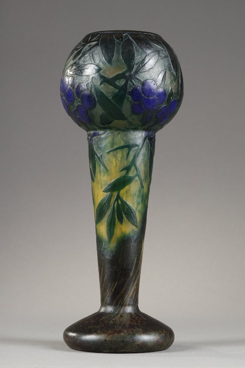 Vase With Sloes - Daum-photo-2