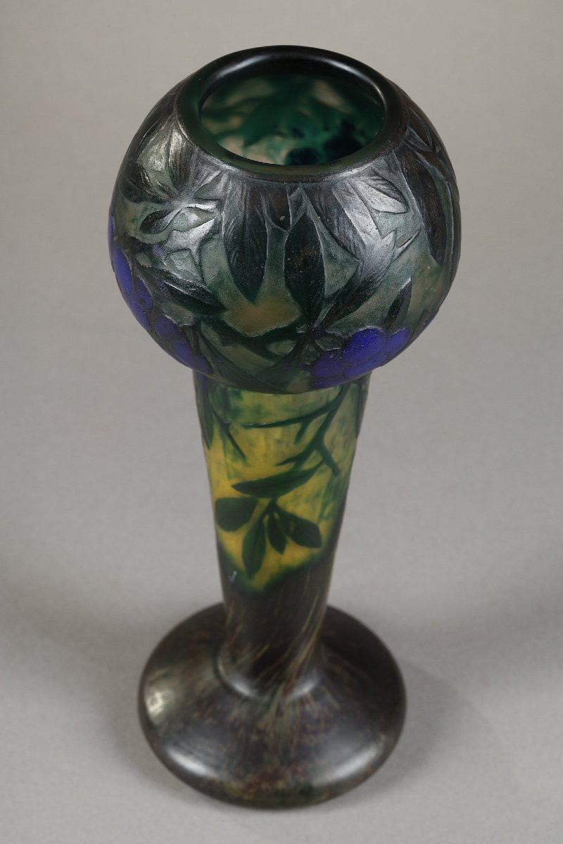 Vase With Sloes - Daum-photo-3
