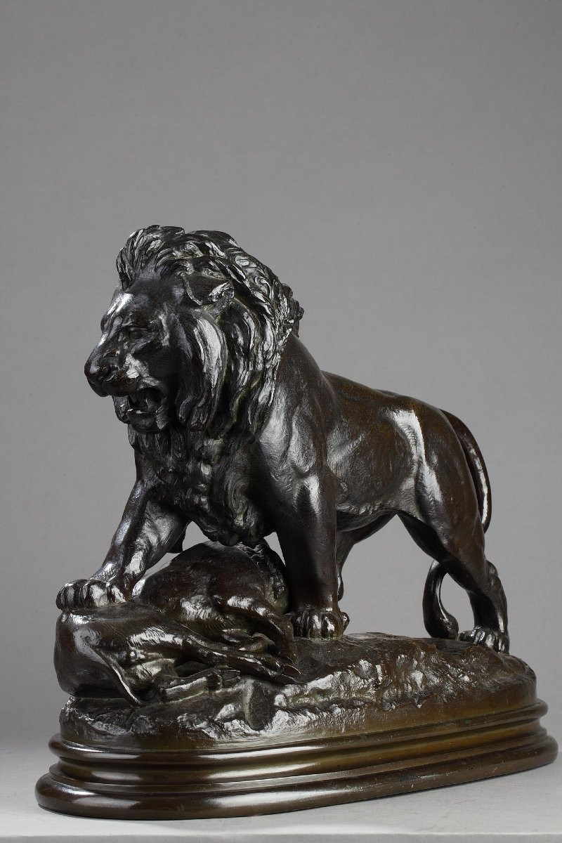 Lion Strucking A Wildboar - Antoine-louis Barye (1796-1875)-photo-2