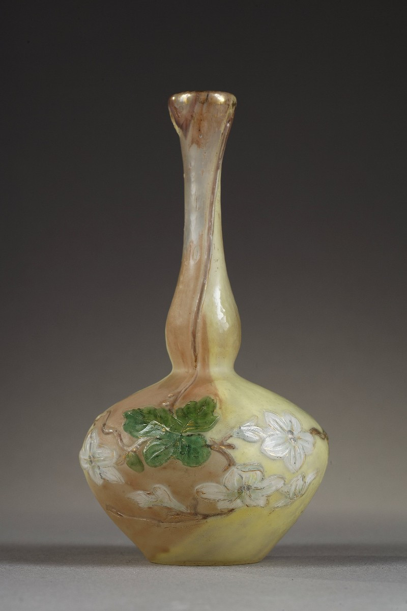 Bud Vase With White Flowers - Burgun, Schverer & Co. - Verrerie d'Art De Lorraine