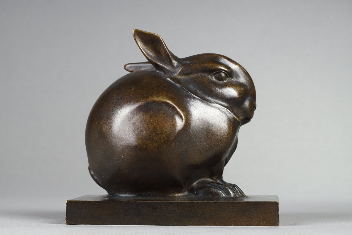 Lapin en boule sur socle - Edouard-Marcel SANDOZ (1881-1971)