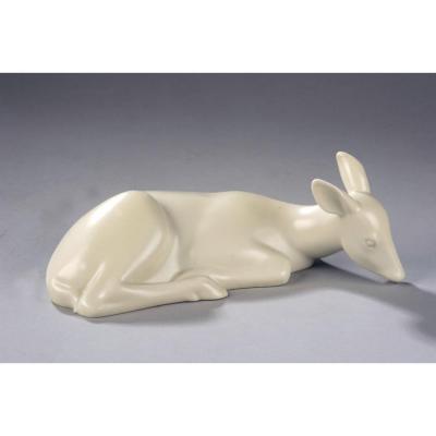 Biche Couchée, Tête Baissée - Armand Petersen (1891-1969)