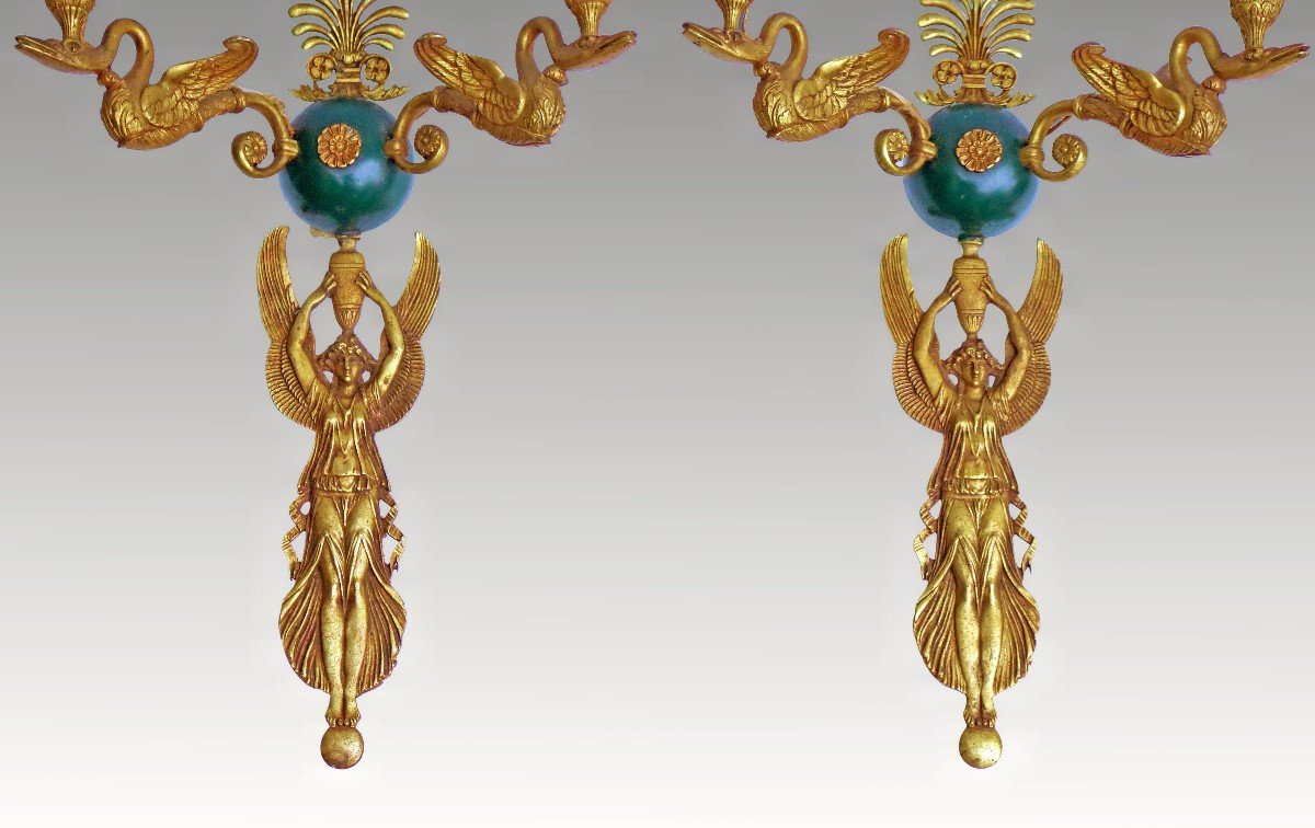 Pair Of Bronze Sconces With Winged Victories-photo-3