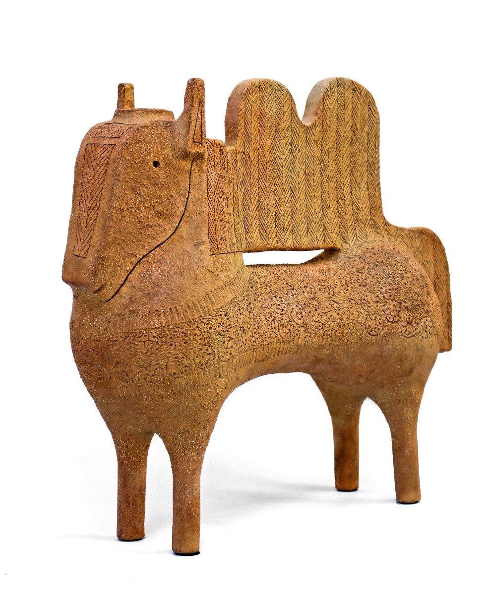 William Byl (born 1957) Horse In Chamotte Sandstone-photo-2