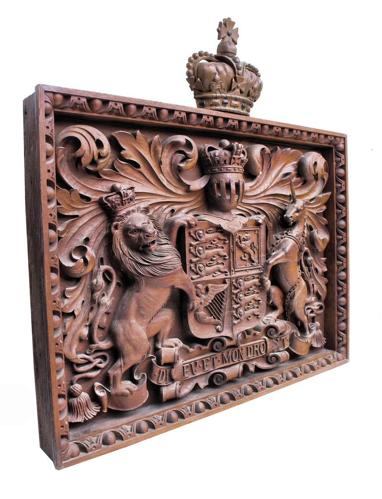 Spectaculaire Blason de Château en Bois Sculpté XIXe-photo-3