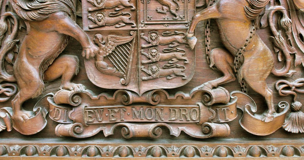 Spectaculaire Blason de Château en Bois Sculpté XIXe-photo-8